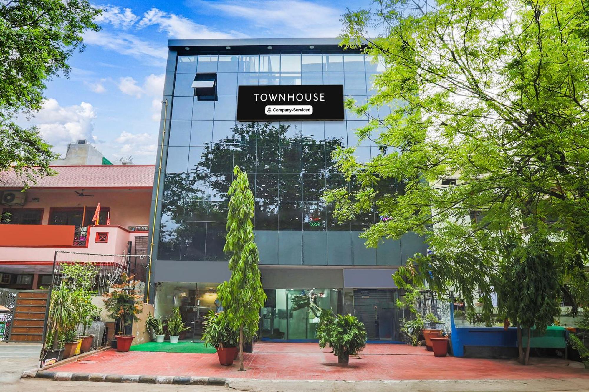 Super Townhouse Vikaspuri Hotel เดลี ภายนอก รูปภาพ